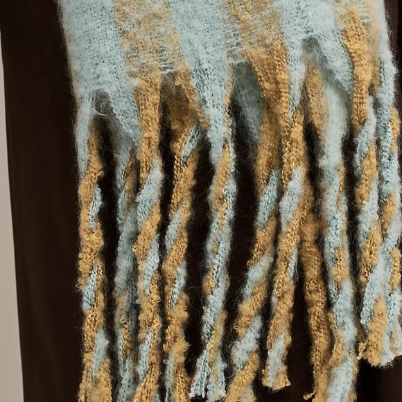 NWT Anthropologie Brushed Woven Striped Scarf - Picture 4 of 5